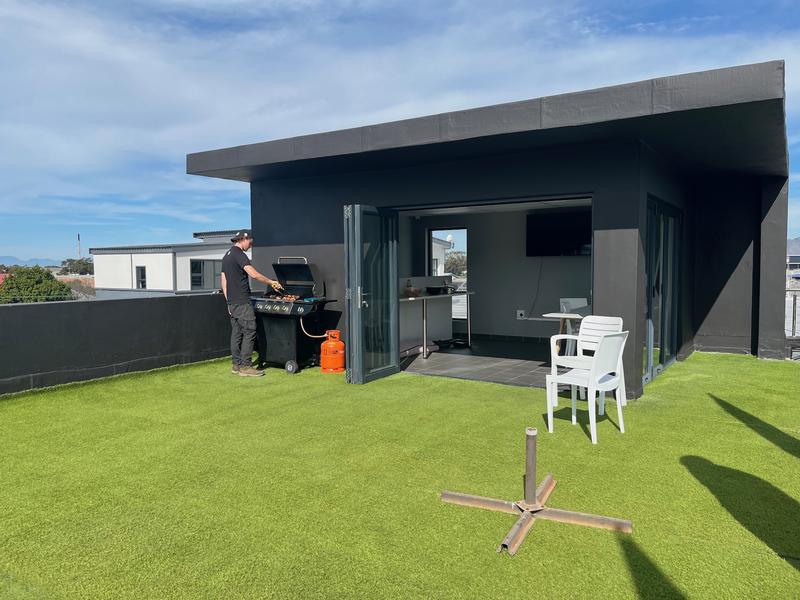 To Let Commercial Property for Rent in Claremont Western Cape